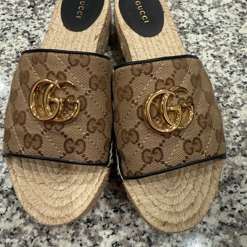 Gucci Tan Espadrille Platform Slides - Picture 3 of 11